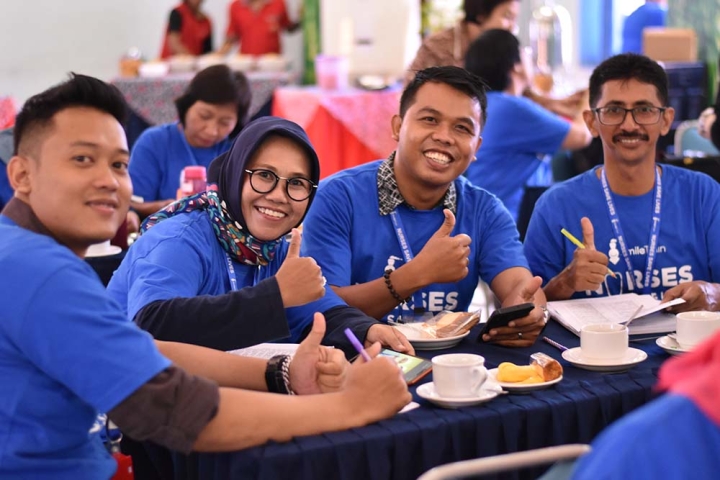 Mitra Smile Train tersenyum dalam pelatihan medis